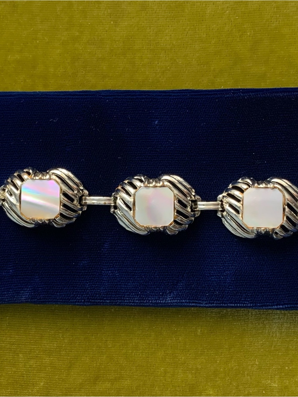 Vintage Gold-Tone Mother of Pearl Link Bracelet - Women Jewelry